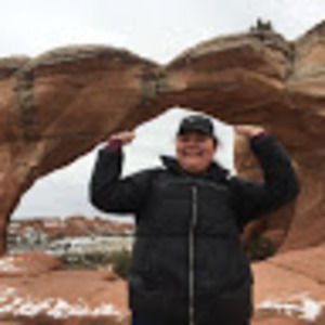 Meet your Posher, Lara